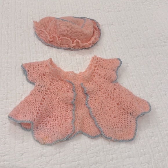 Vintage Handmade Crochet Baby Toddler Cape Jacket & Matching Bonnet Hat - Picture 5 of 17